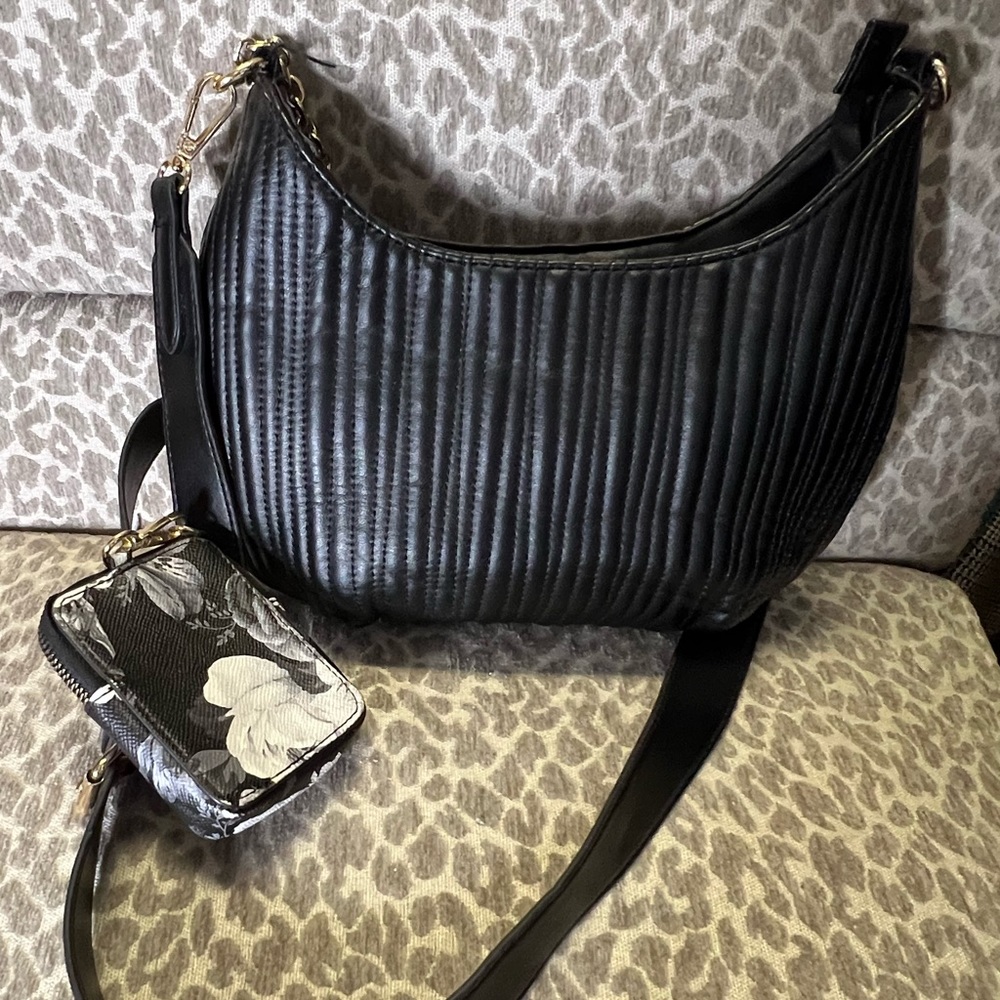 Purse - Picture 3 of 4